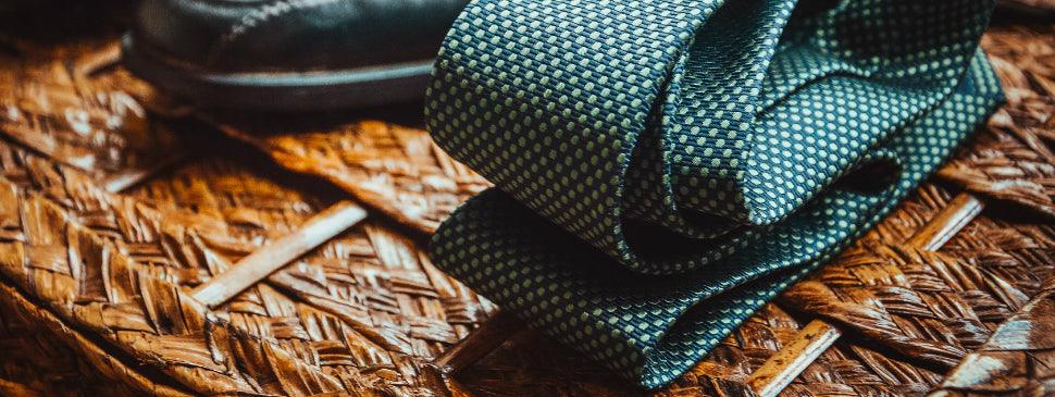 Standing out From the Crowd: How to Accessorise Your Suit